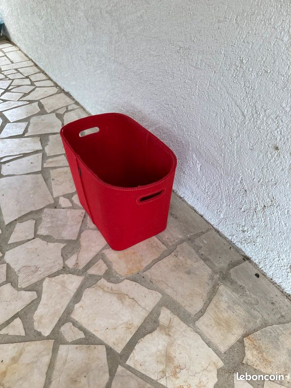 Panier à bois (image 1)