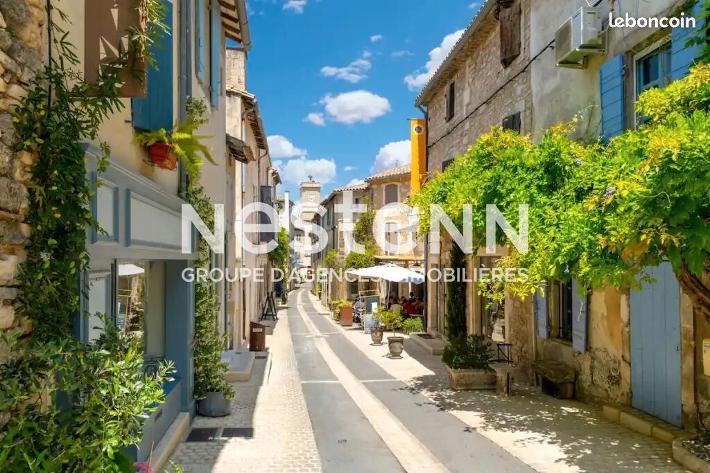 Appartement 4 pièces 240 m² · à Saint-Rémy-de-Provence · 240 m² · 225 000 €