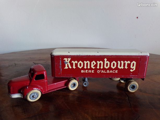 Semi-remorque Berliet TLR 8 enseigne Kronenbourg - époque III - H0