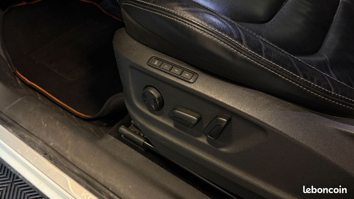 Skoda kodiaq 2.0 tdi 150 scr active 4x2 dsg bva + crochet d'attelage + camera 360 + 4 pneus (image 23)