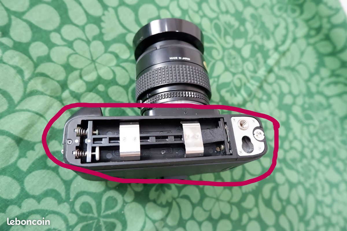 Appareil Photo Argentique Nikon F-301 - Vendu Pour Pièces Détachées (Défectueux)