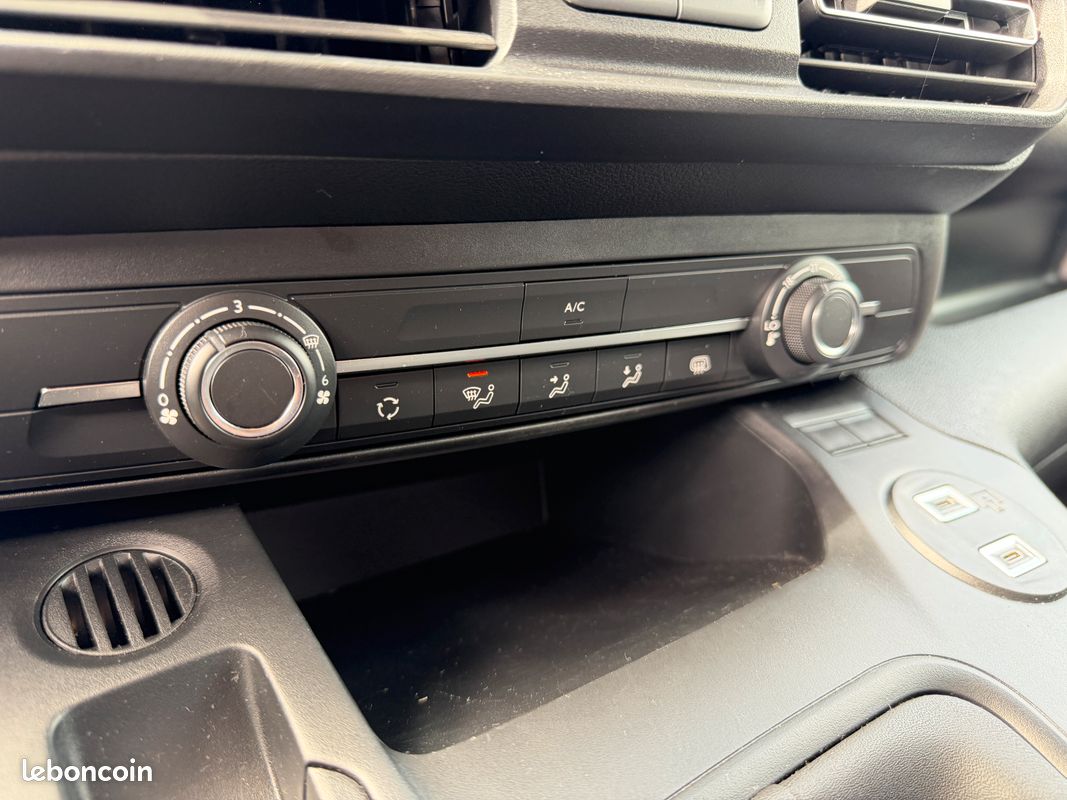 Peugeot partner iii 1.5 bluehdi 130 s&s standard 650kg premium 3pl (image 13)