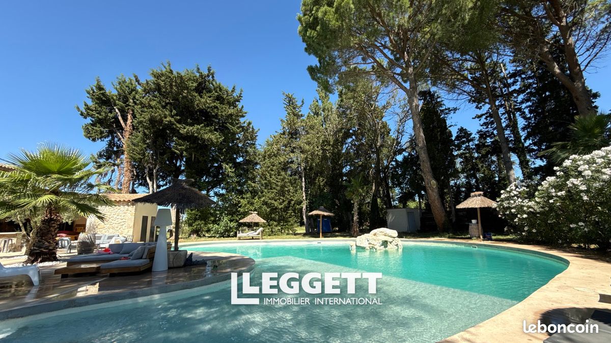 Maison 16 pièces 430 m² · à Rognonas · 430 m² · 1 400 000 €