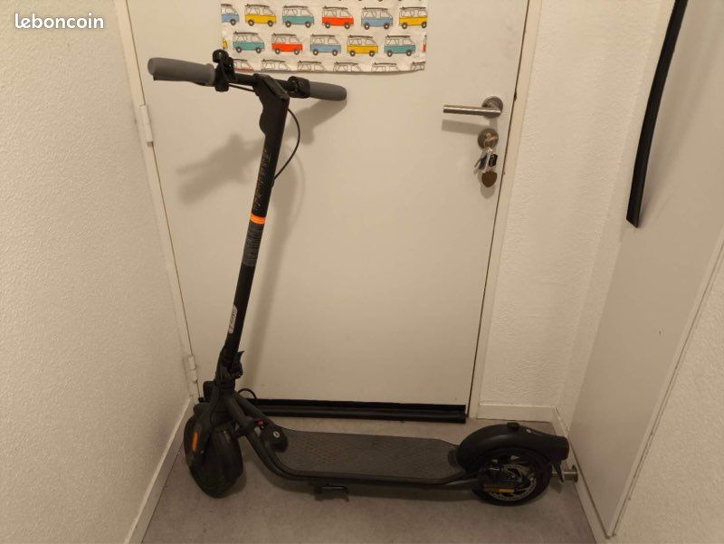 Segway Ninebot F20D Trottinette (image 1)