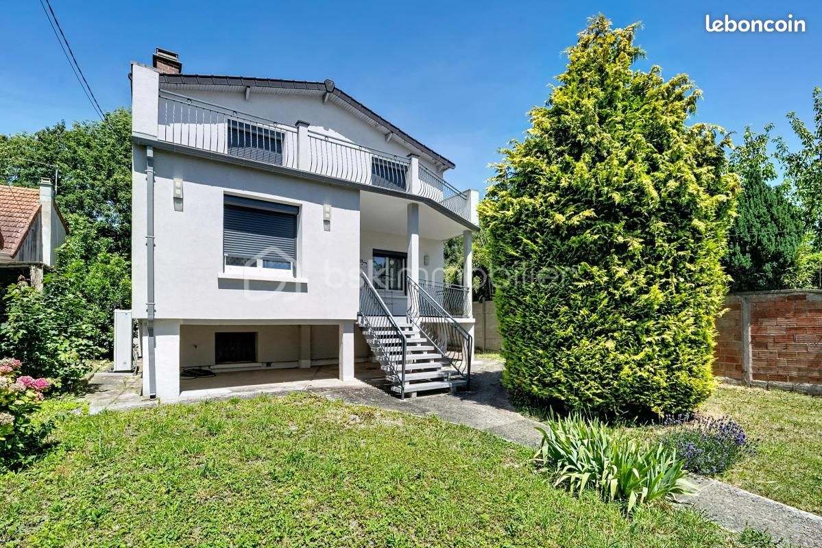 Maison 6 pièces 140 m² · à Tremblay-en-France · 140 m² · 411 000 €