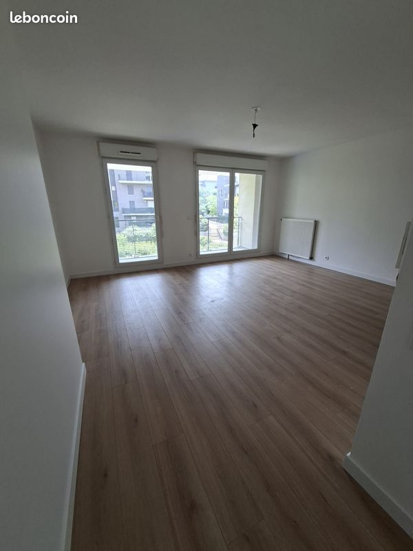 Appartement 3 pièces 61 m² · à Villeneuve-le-Roi · 61 m² · 225 000 €