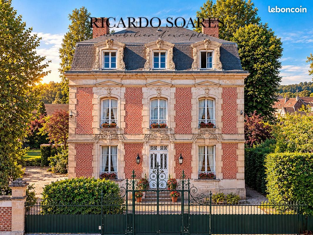 Maison 11 pièces 278 m² · à Pont Sainte Maxence · 278 m² · 660 000 €