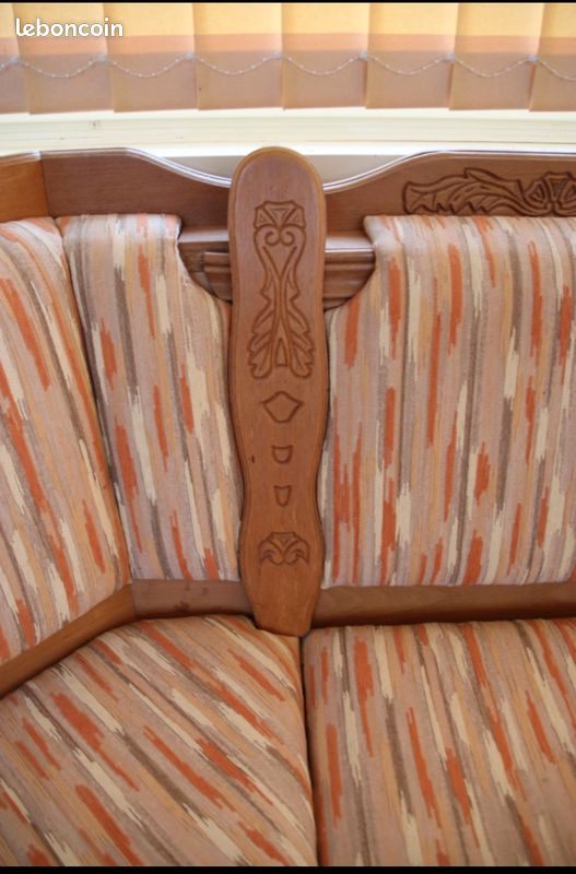 Vends banc de cuisine angle droit coin repas + table + 2 chaises (image 2)