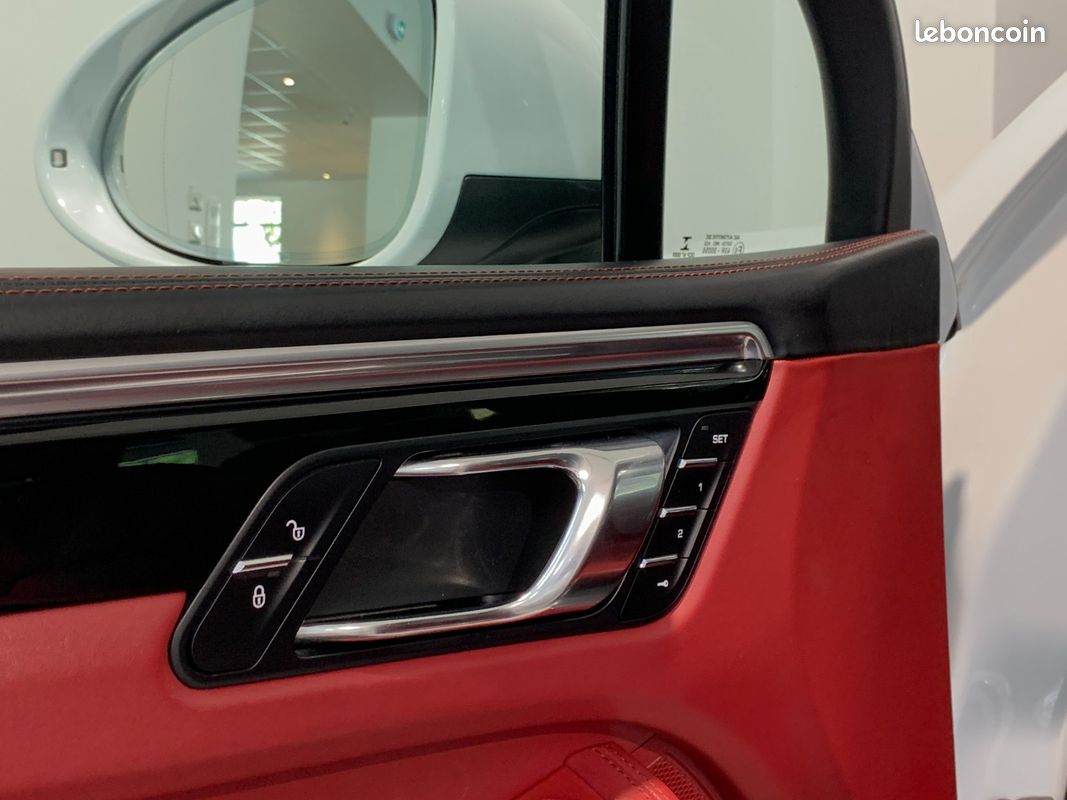 Porsche Macan S 3.0 V6 258ch PDK - origine France - 2e main - toit ouvrant - sièges chauffants et ventilés (image 13)