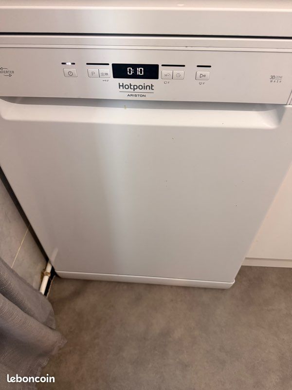Lave vaisselle ariston pour bricoleur (image 1)