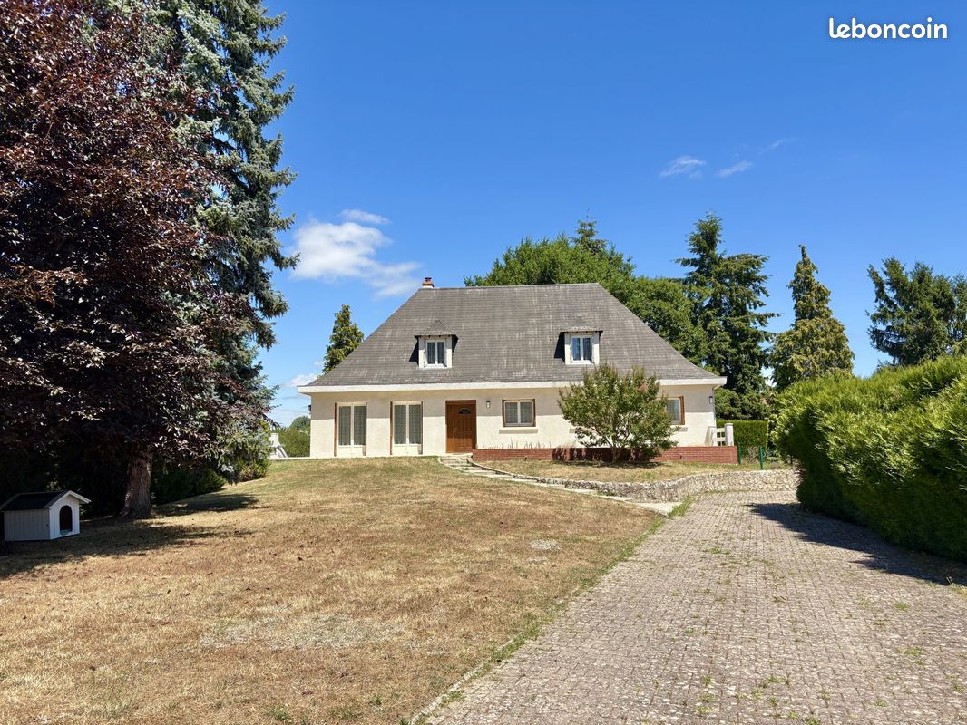 Maison 8 pièces 137 m² · à Jargeau · 137 m² · 273 000 €