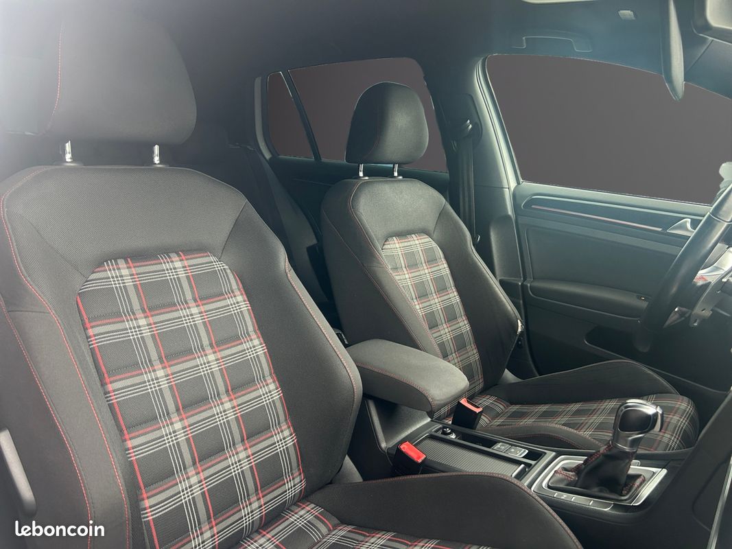 VOLKSWAGEN GOLF 7 2.0 TSI 230 GTI PERFORMANCE DSG6 230Ch Garantie 12 mois (image 11)