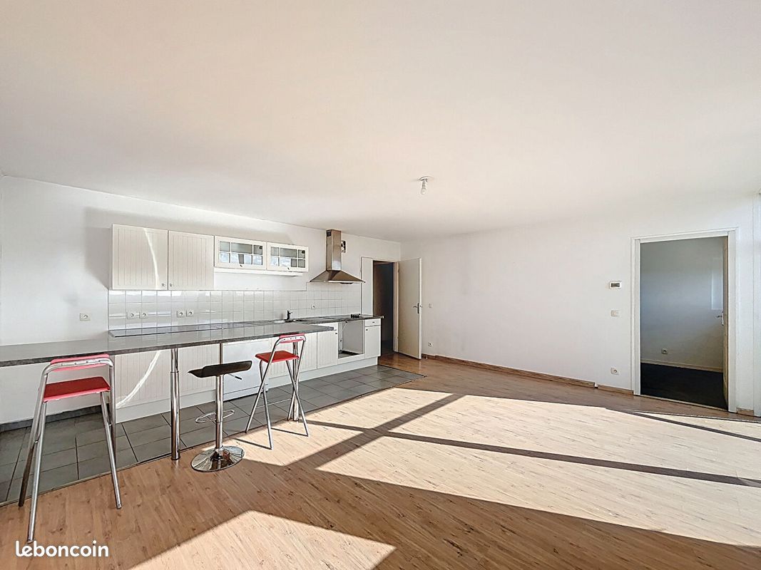 Appartement 5 pièces 99 m² · à Lille · 99 m² · 1 400 €
