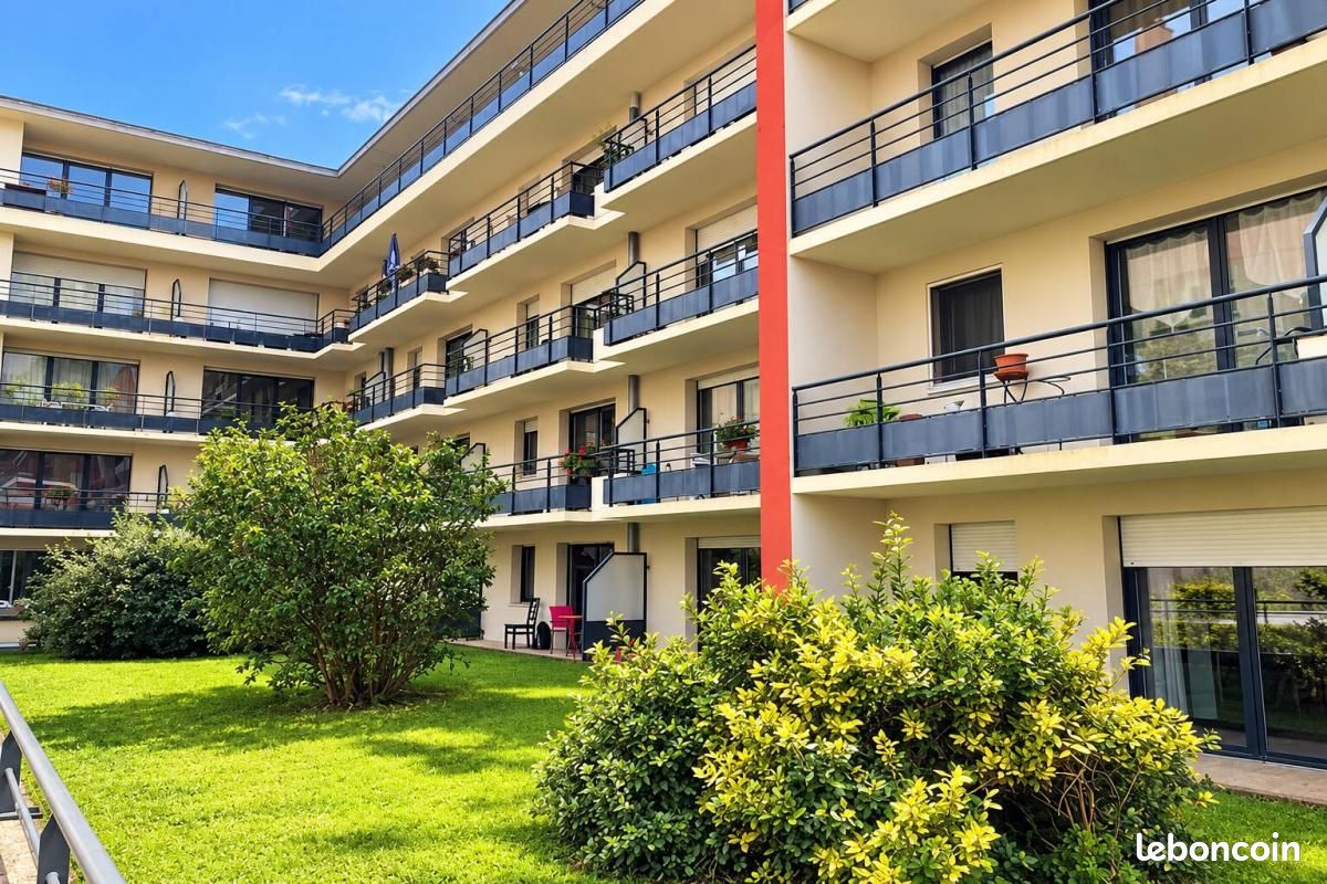 Appartement 2 pièces 42 m² · à Voiron · 42 m² · 100 000 €