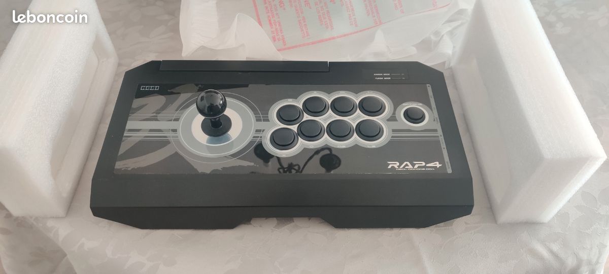 HORI Real Arcade Pro V (RAP) Pour Xbox One – Occasion Bon État (Sans Boîte)