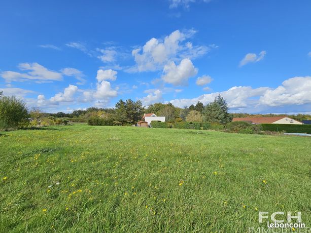 Terrain 2225 m² serbannes