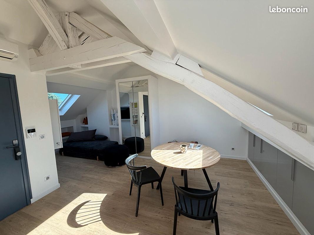 Appartement 1 pièce 22 m² · à Fontainebleau · 22 m² · 830 €