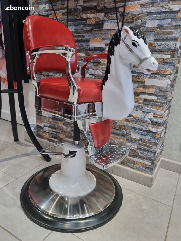 Siège enfant pour salon de coiffure (image 1)