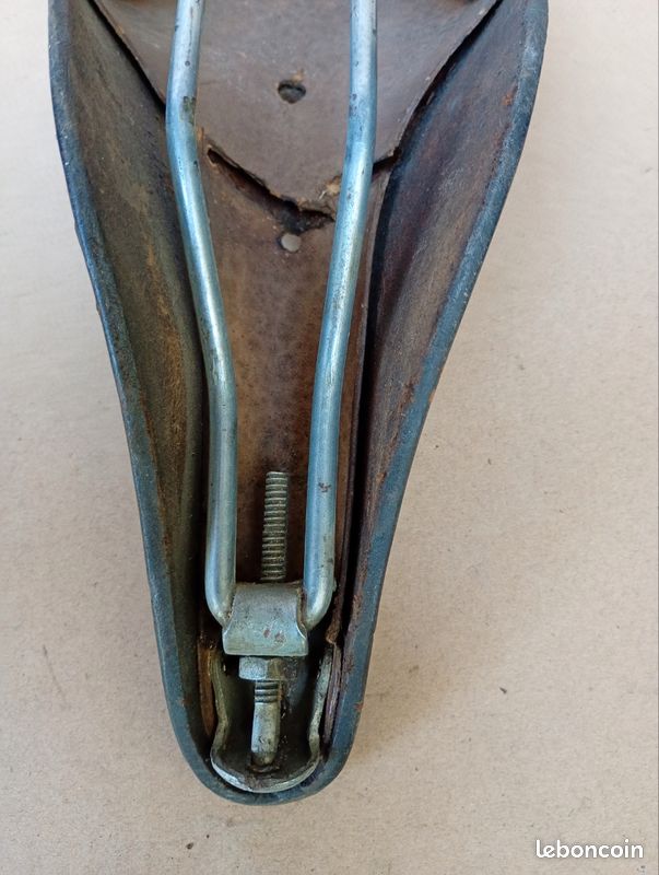Vieux siège de vélo - selle de vélo vintage - Selle en cuir marron