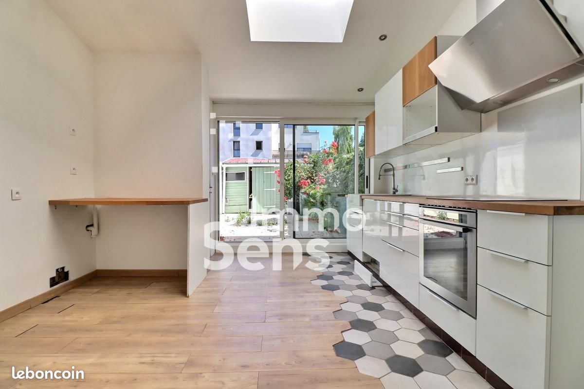 Maison 3 pièces 85 m² · à La Madeleine · 85 m² · 300 000 €
