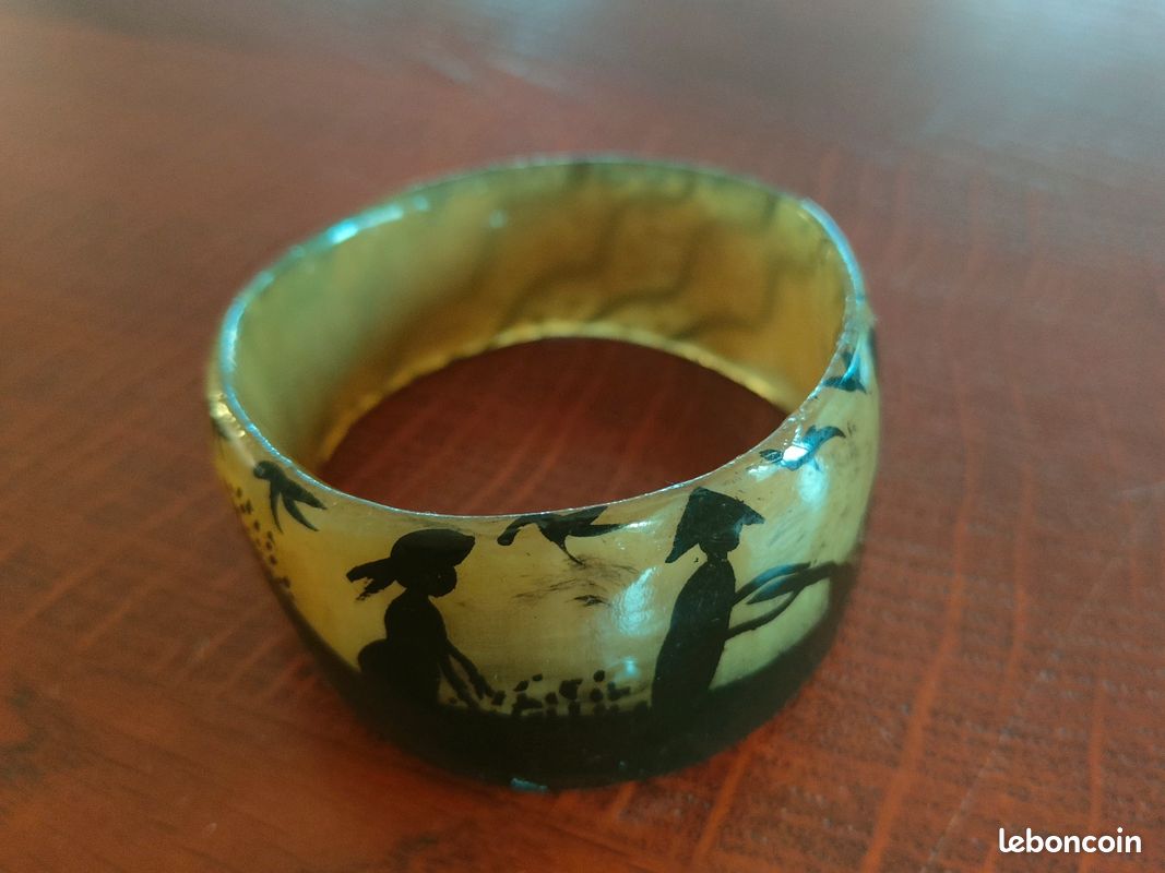 Bracelet Manchette En Corne - Style Bohème, Sans Fermoir - Occasion Bon état - Département Fille