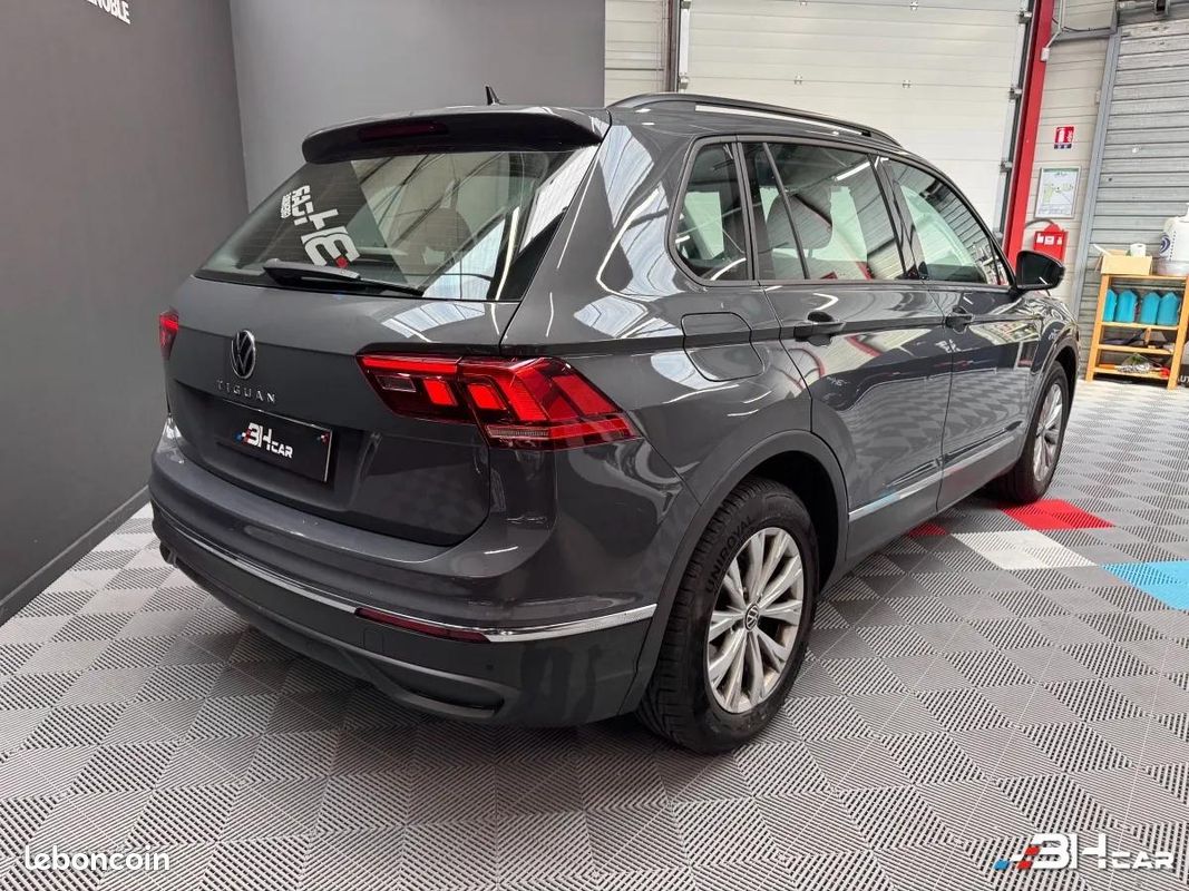Volkswagen Tiguan 2.0 TDI 150ch BUSINESS DSG 7 / Attelage / (image 5)