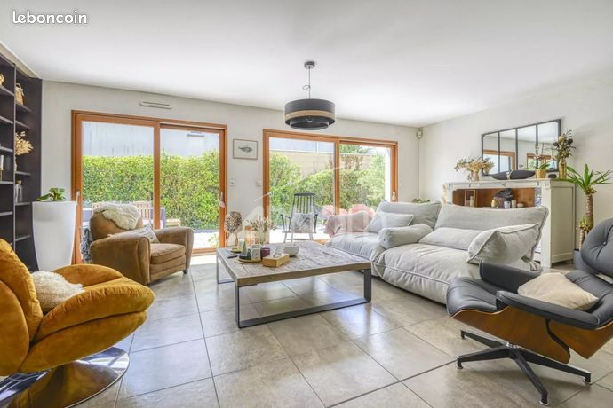 Maison 8 pièces 154 m²