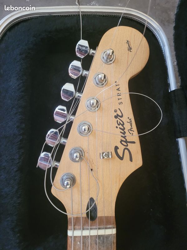 Fender Squier Affinity (image 3)