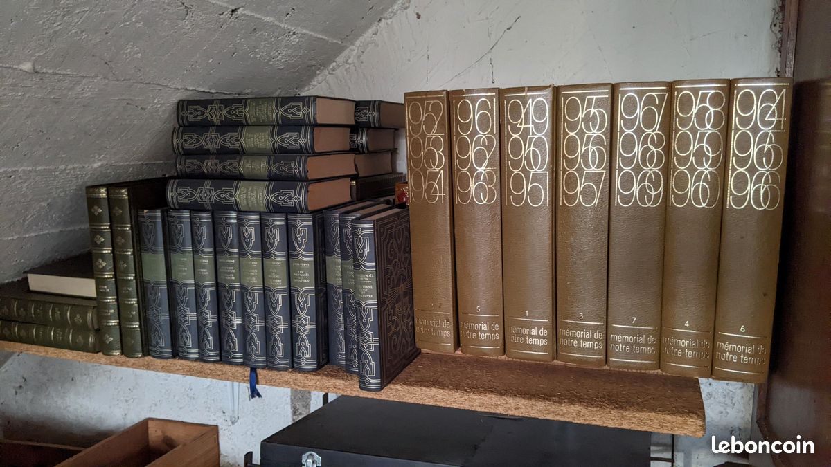 Lot de livres reliés (image 1)