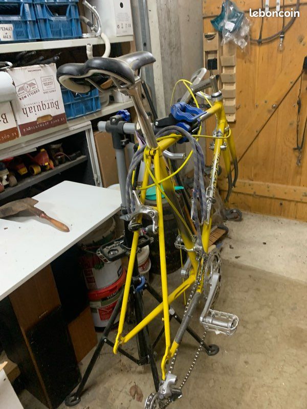Gros Lot De Selles Et Sièges Vélo Rétro - Pour Réparation Ou Pièces Détachées
