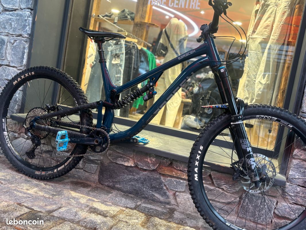 Saracen Ariel 80 Pro VTT Enduro Saracen Ariel 80 Pro 2024 Vélos