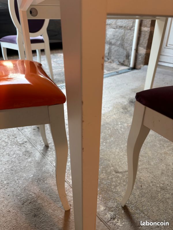 Table + 4 chaises (image 11)