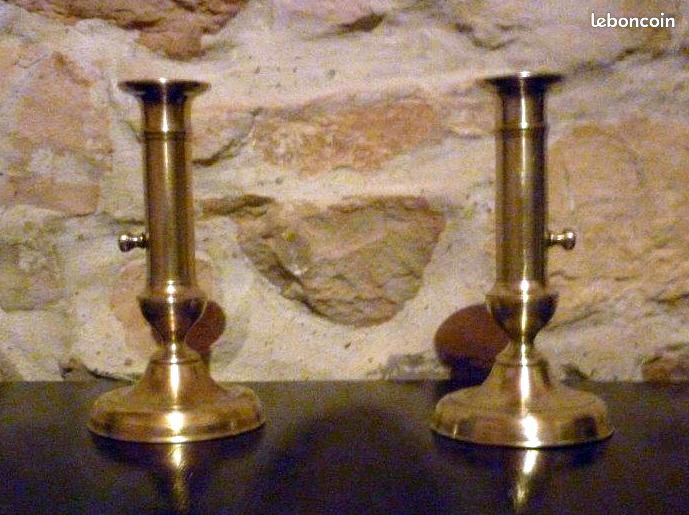 Paire de bougeoirs en cuivre (image 1)