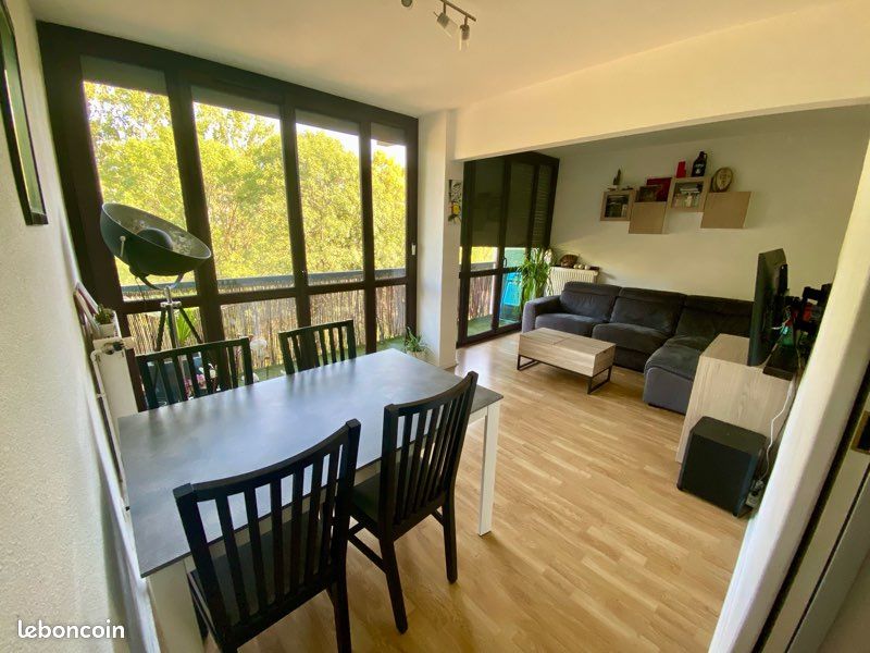 Appartement 4 pièces 80 m² · à Meylan · 80 m² · 250 000 €