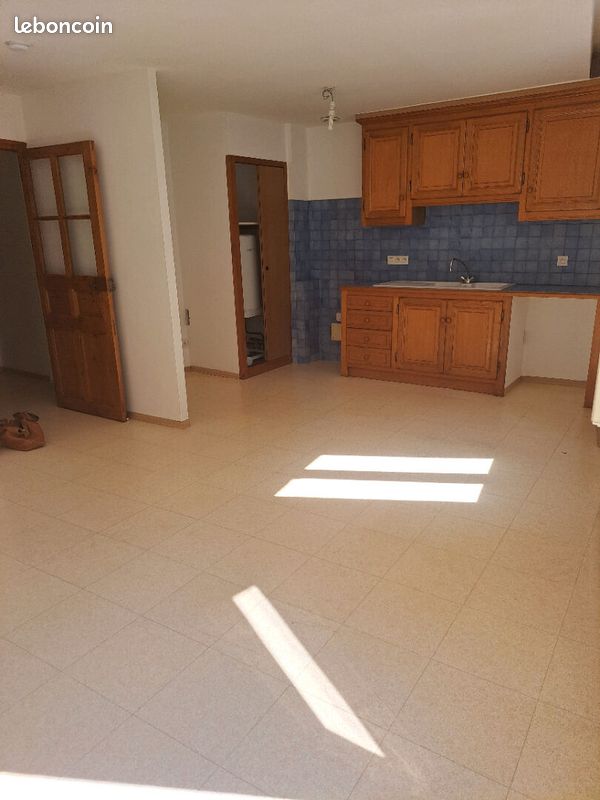 Appartement 2 pièces 37 m² · à Vins-sur-Caramy · 37 m² · 535 €