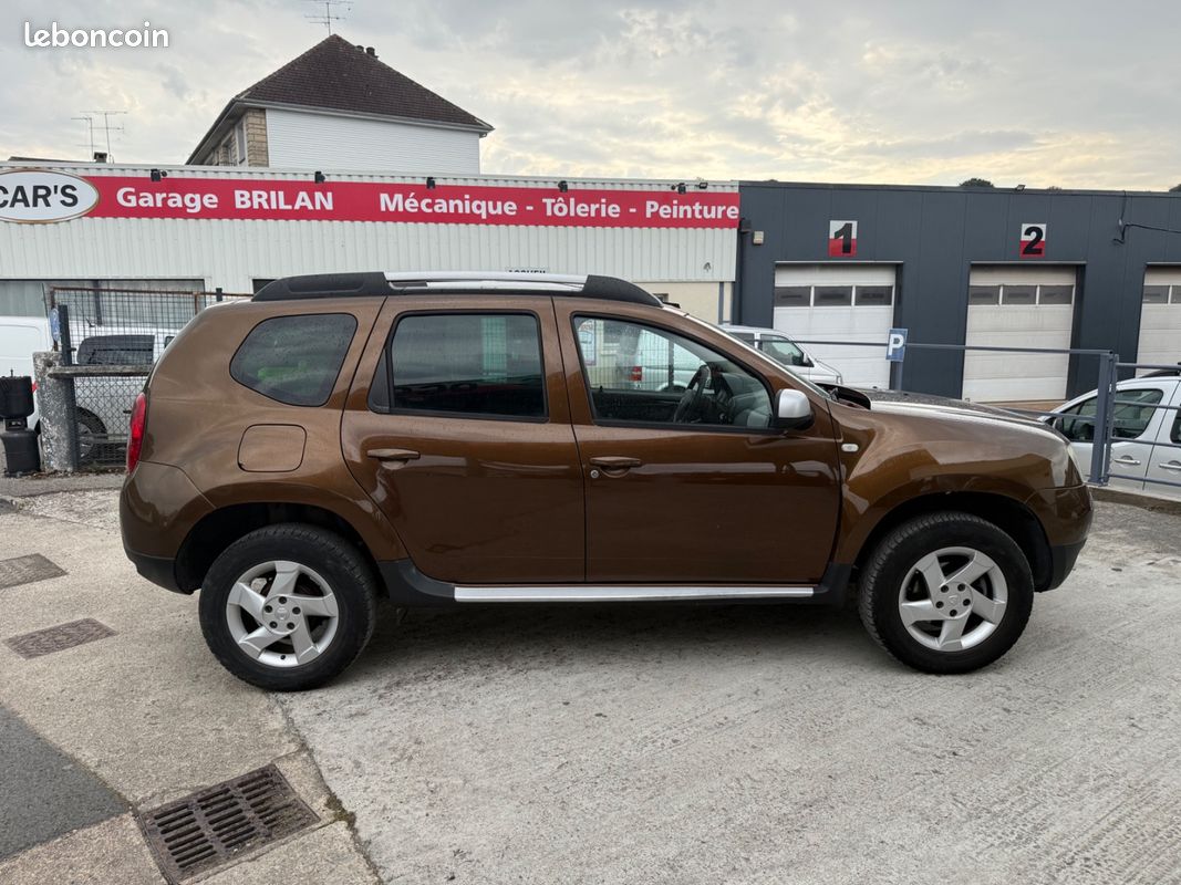 DACIA DUSTER 1.5dci 85 2eme main tres propre (image 8)