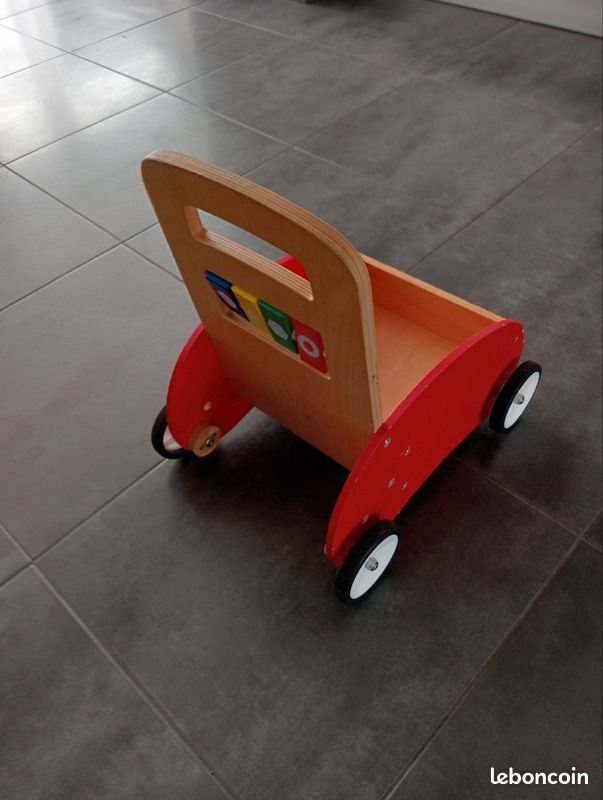 Chariot en bois bébé (image 2)