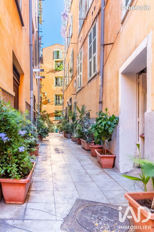 Appartement 3 pièces 74 m² · à Nice · 74 m² · 350 000 €