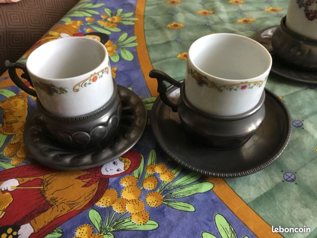 6 tasses à café en étain et porcelaine avec soucoupes anciennes (image 2)