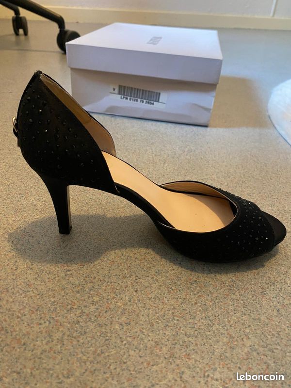 Chaussures talons (image 3)