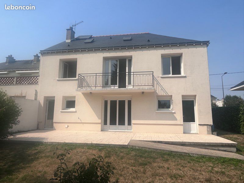 Maison 7 pièces 150 m² · à Tours · 150 m² · 1 800 €