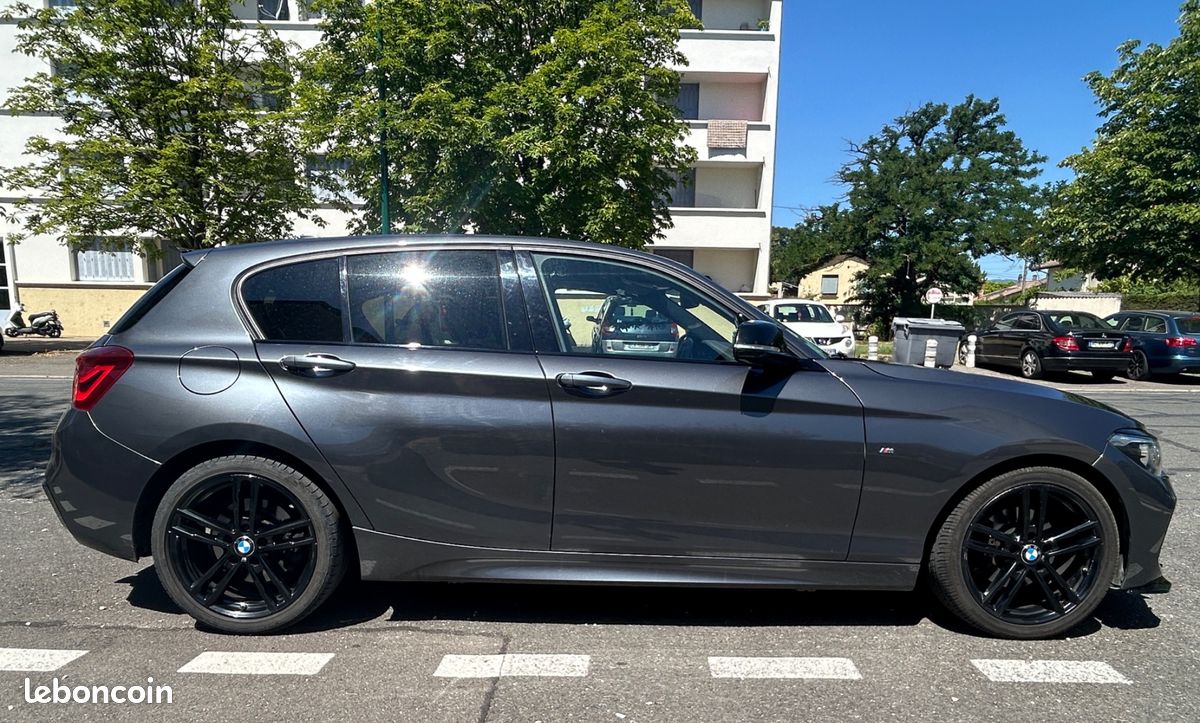 BMW SERIE 1 2.0 120 I 185CH ULTIMATE M-SPORT BVA8-CARPLAY+STYLE 135I+LIGNE A CLAPEt (image 4)