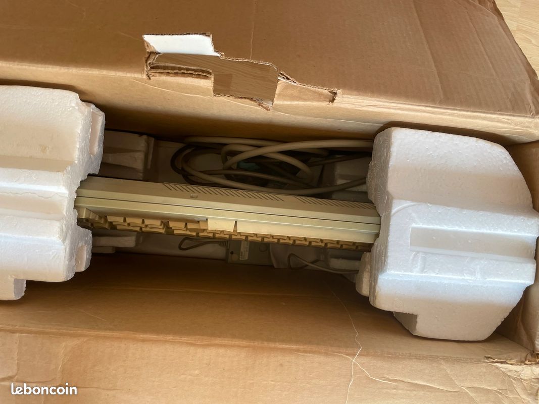 Atari 520 STf (image 2)