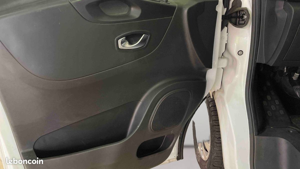 Renault trafic fgn l1h1 1200 kg dci 120 grand confort (image 17)