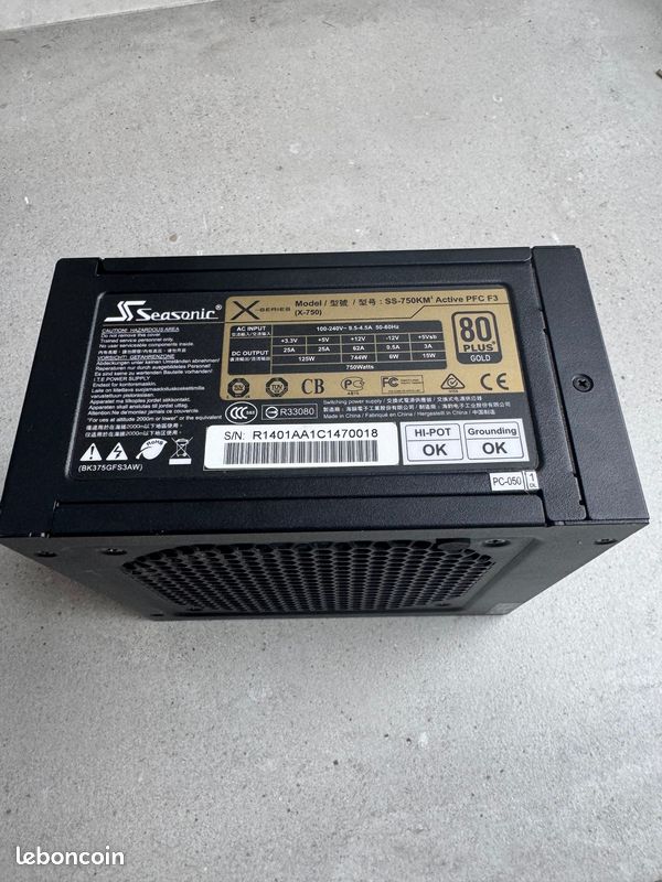 Alimentation 1050 W. Seasonic X-1050, Modulaire 80PLUS Gold (SS-1050XM F3