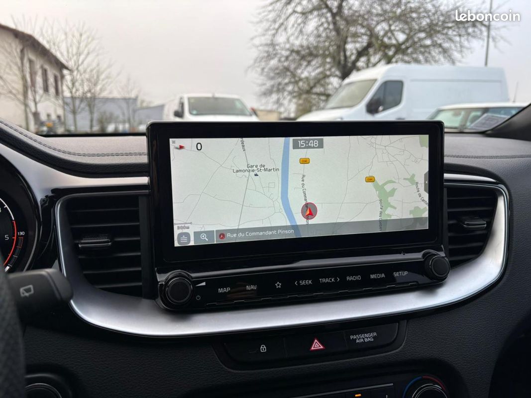 KIA CEE D CEED 1.6 CRDi 136 ch MHEV BVM6 GT Line (image 14)