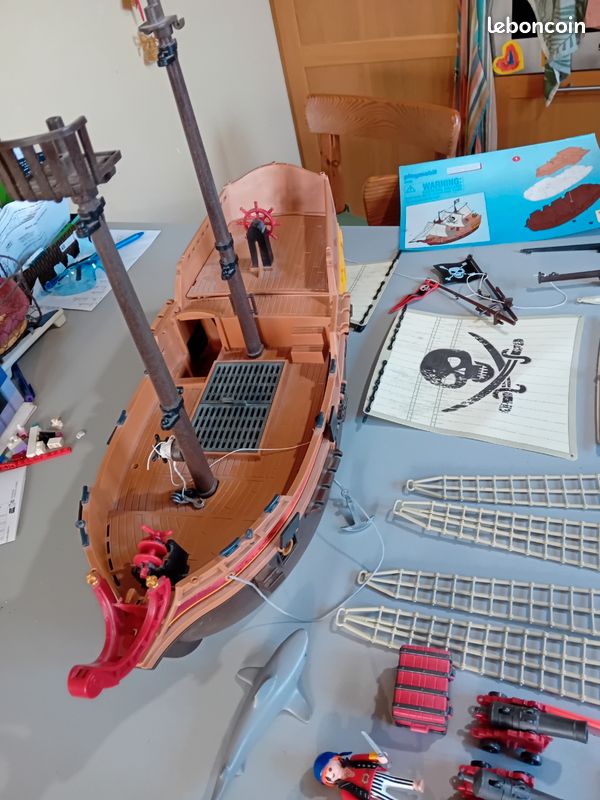 PLAYMOBIL LOT PIRATES bateau 5135 superset épave de bateau 6481 & canon