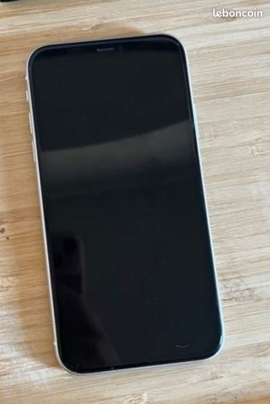 IPhone 11 (image 1)