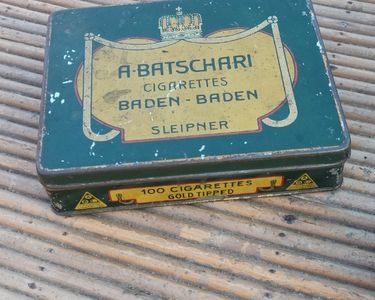a batschari cigarettes Mercedes A.batschari Cigaretten Tin Box German Baden Baden