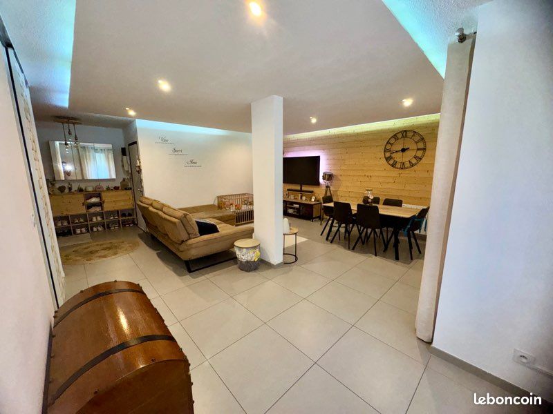 Appartement 3 pièces 75 m² · à Annecy · 75 m² · 320 000 €